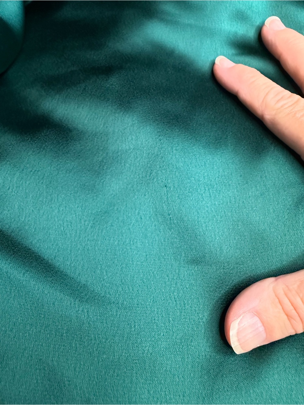 Morilee 21810 Emerald Green Silky Satin Bridesmaid Formal Gown Size 22 - Picture 11 of 12